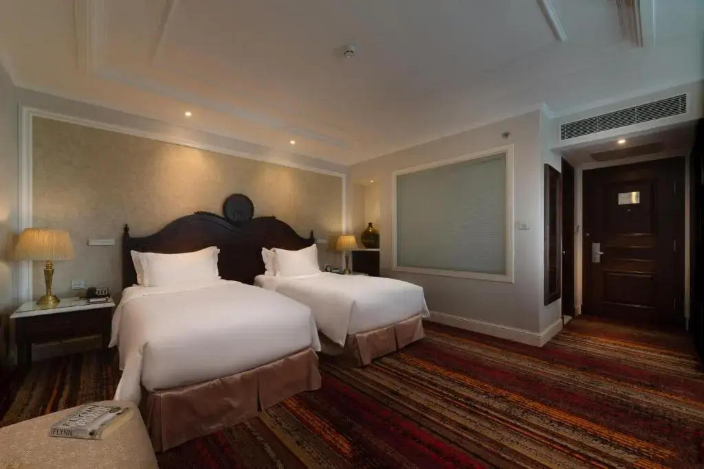 Khách sạn The Lapis Hà Nội Hotel