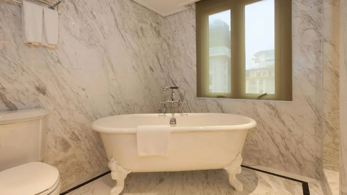 Khách sạn The Lapis Hà Nội Hotel