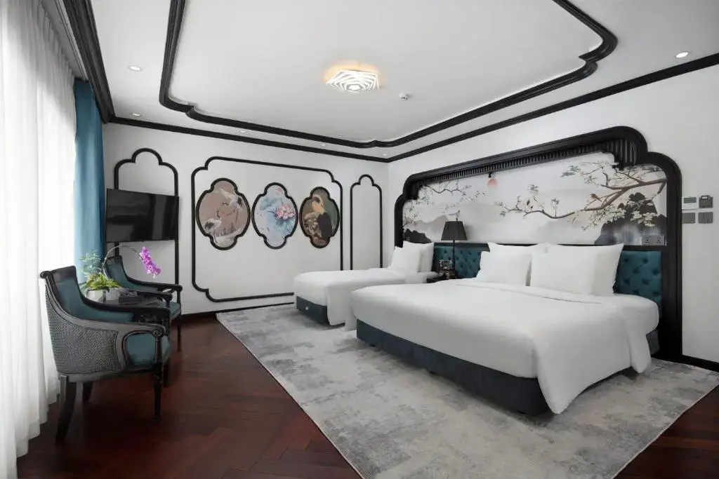 Du thuyền Catherine Cruises Hạ Long