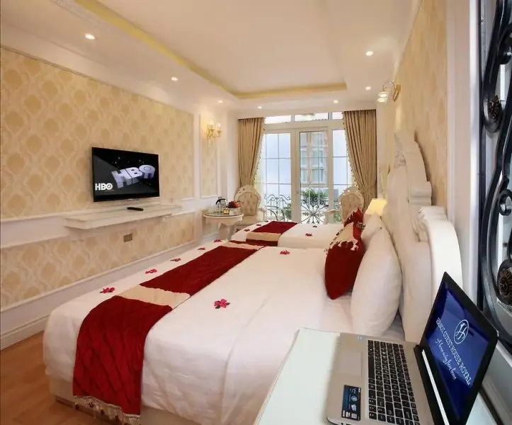 Khách sạn Hà Nội Hotel Royal - Deluxe Family