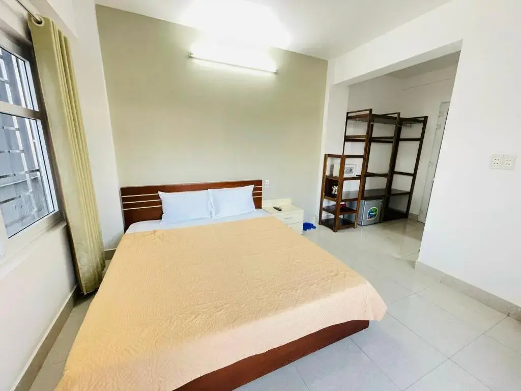 Khách sạn The Light Hotel Hạ Long