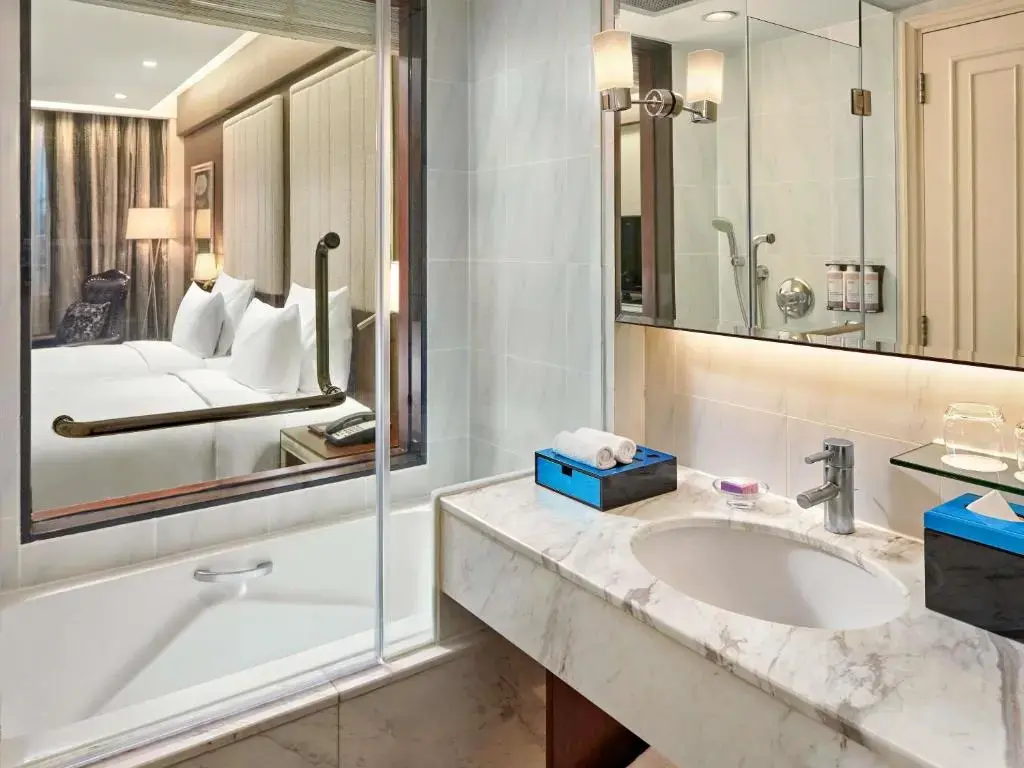 Khách sạn Movenpick Hà Nội Hotel