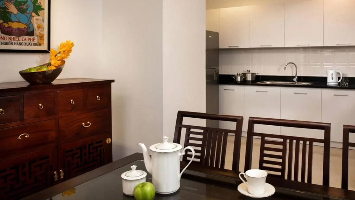 Khách sạn Elegant Suites Westlake Hanoi Hà Nội