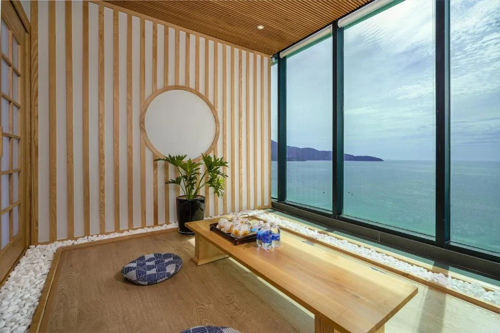 Khách sạn Sala Đà Nẵng Beach Hotel