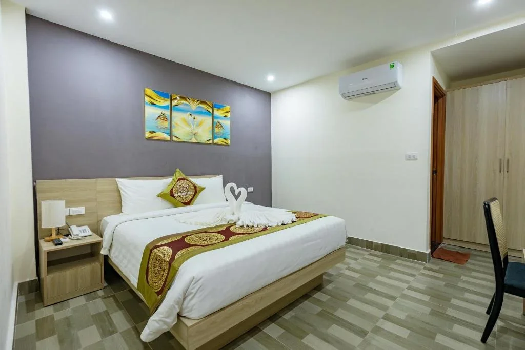 Khách sạn Cát Bà Violet Hotel