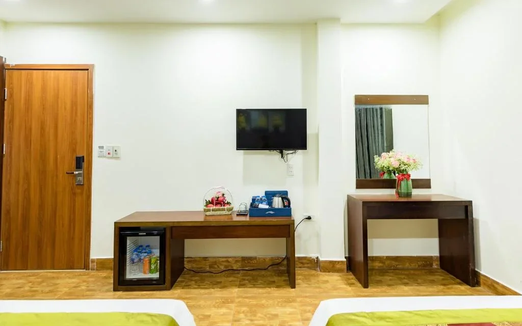 Khách sạn Cát Bà Violet Hotel