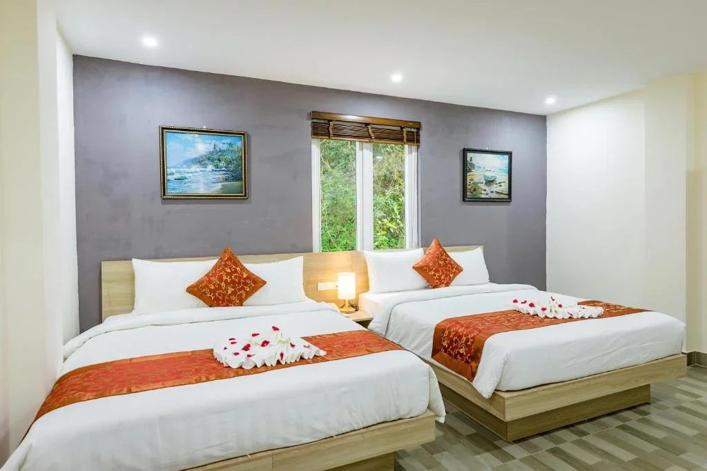 Khách sạn Cát Bà Violet Hotel