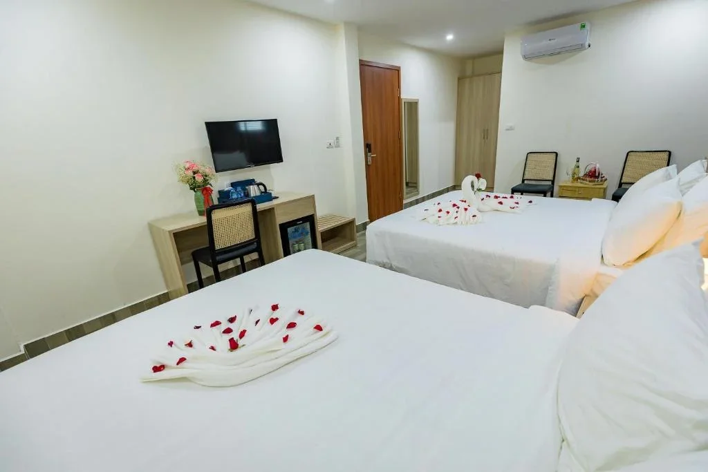 Khách sạn Cát Bà Violet Hotel