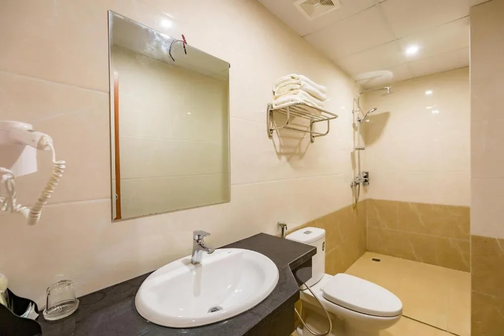 Khách sạn Cát Bà Violet Hotel