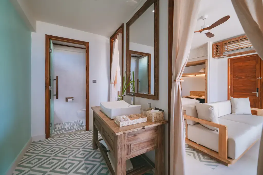 Crown Retreat Resort Quy Nhơn Bình Định