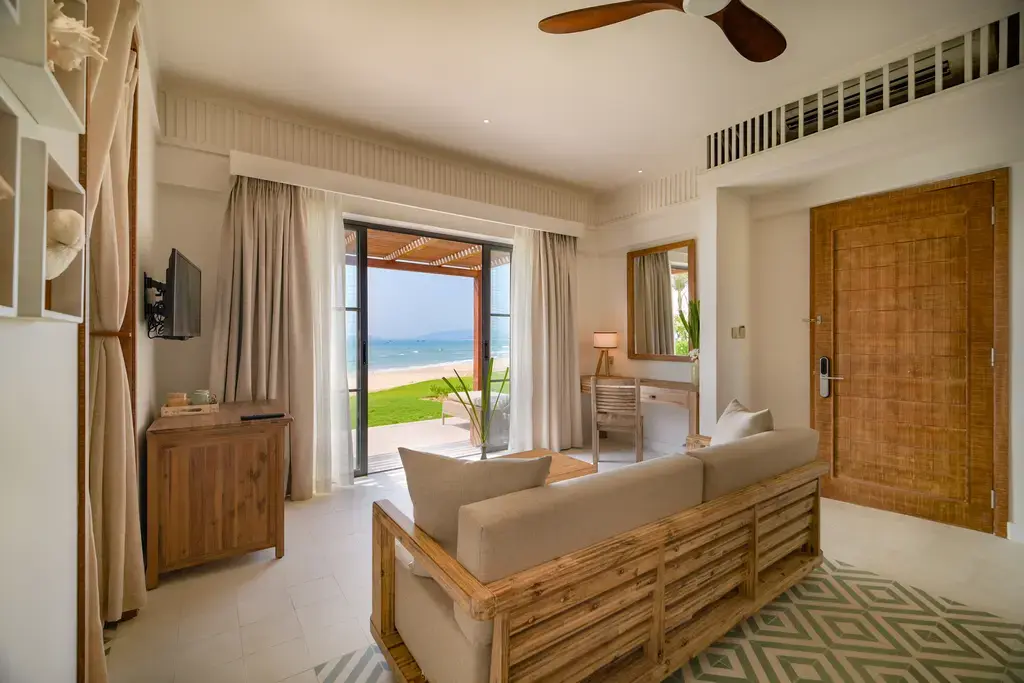 Crown Retreat Resort Quy Nhơn Bình Định