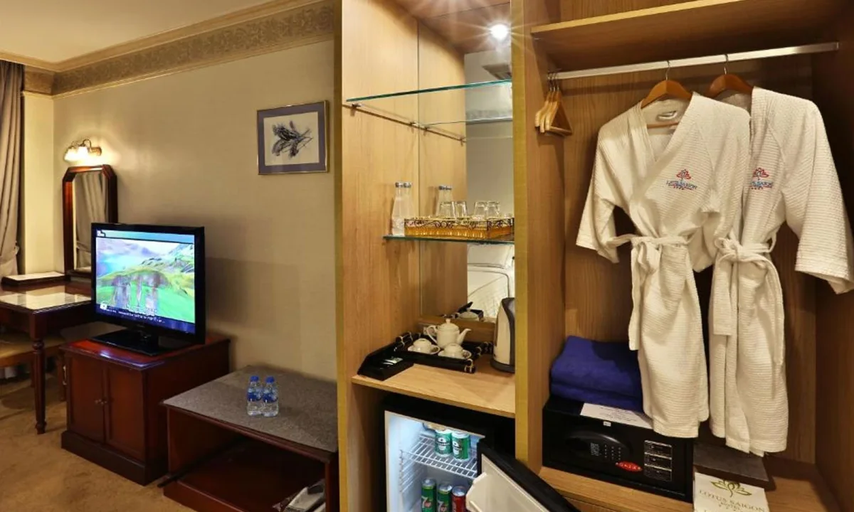Khách sạn Lotus Sài Gòn Hotel Hồ Chí Minh