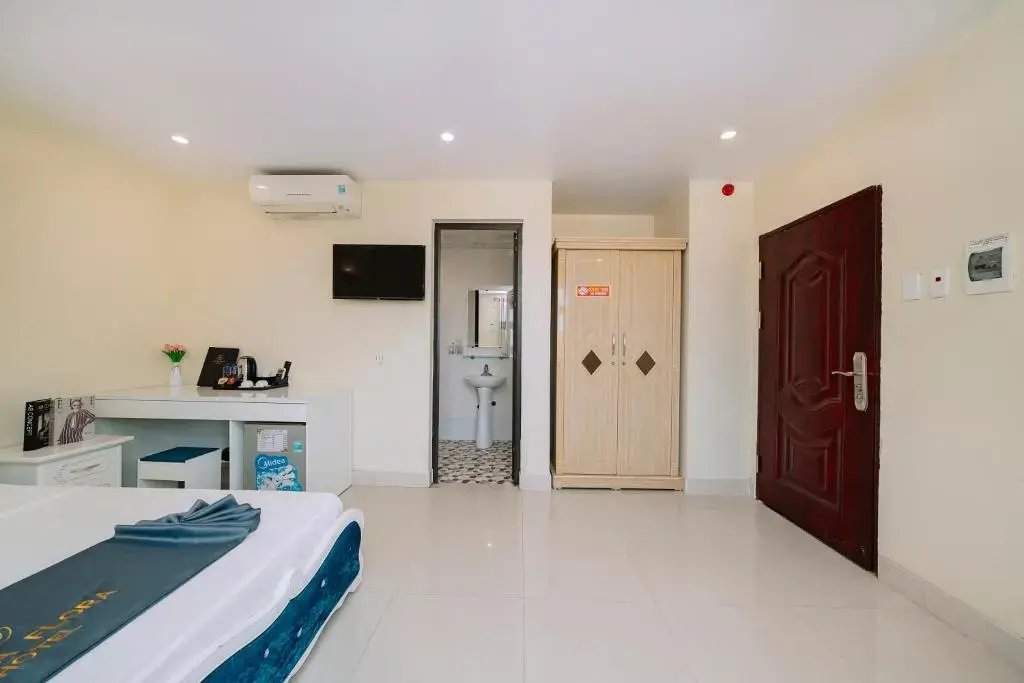 Khách sạn Cát Bà Flora Hotel