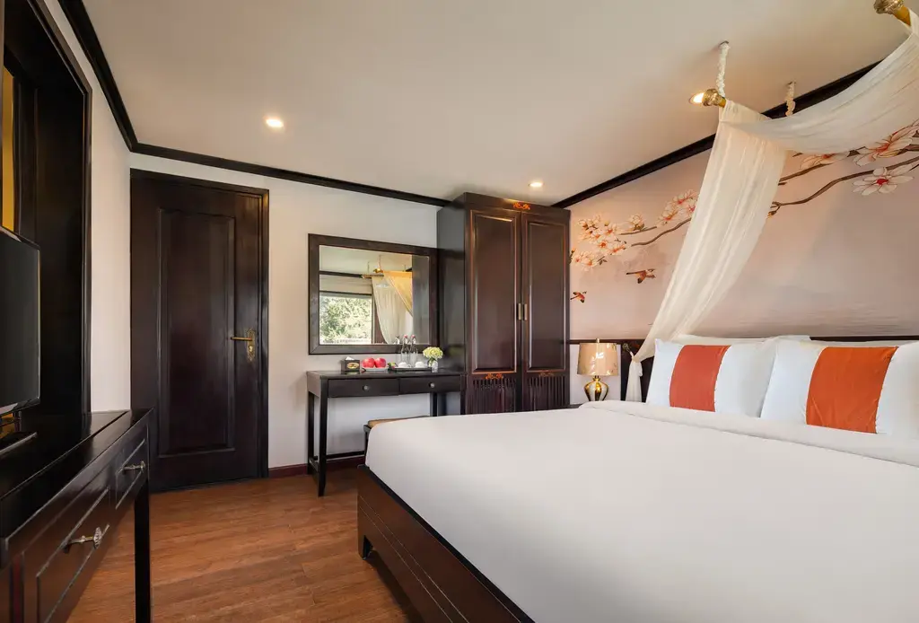 Du thuyền Amanda Premier Cruise Hạ Long