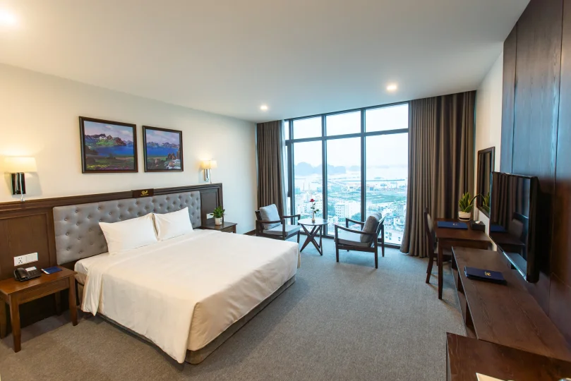 Peace Hotel Hạ Long giá chỉ từ 840,000₫, đặt ngay có giá rẻ