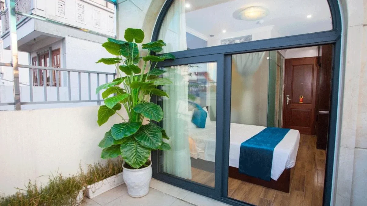 Khách sạn Bella Rosa Suite Hà Nội