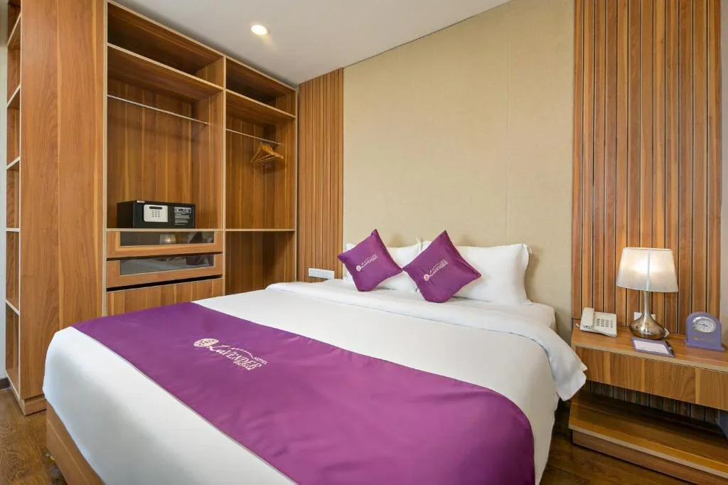 Khách sạn Lavender Riverside Hotel Đà Nẵng