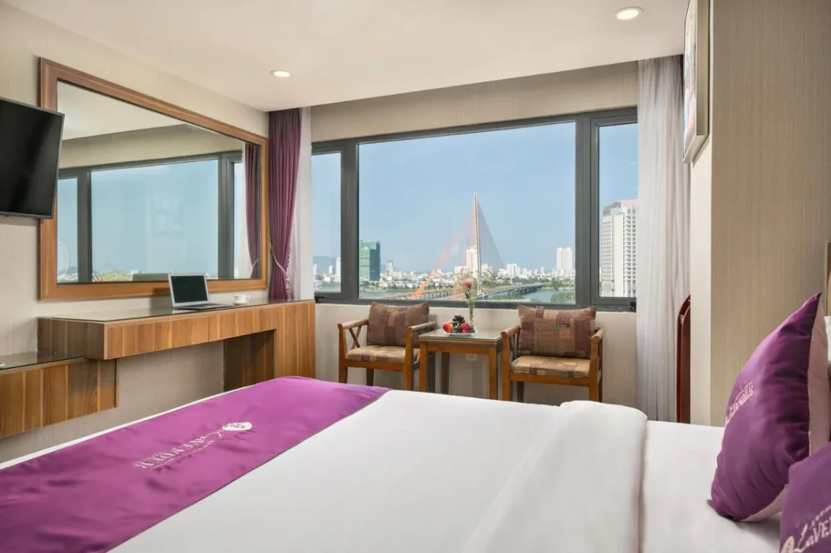 Khách sạn Lavender Riverside Hotel Đà Nẵng