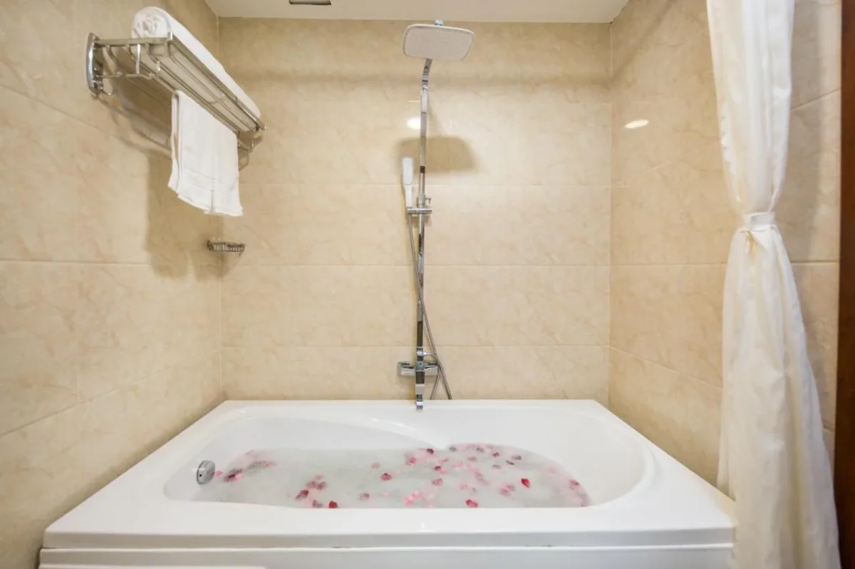 Khách sạn Lavender Riverside Hotel Đà Nẵng