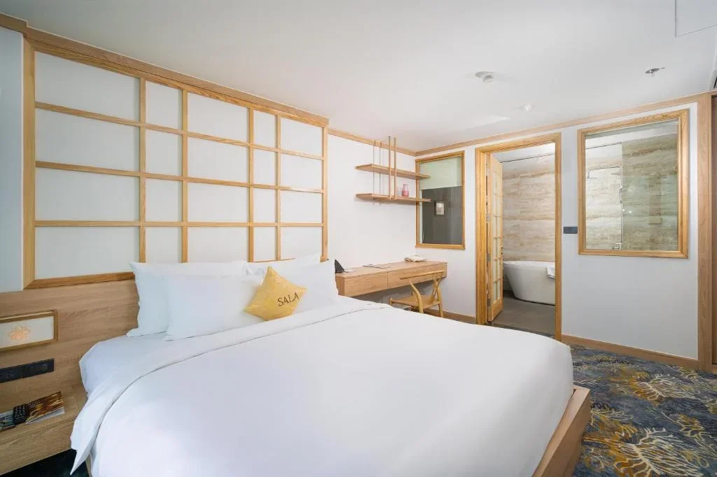 Khách sạn Sala Đà Nẵng Beach Hotel