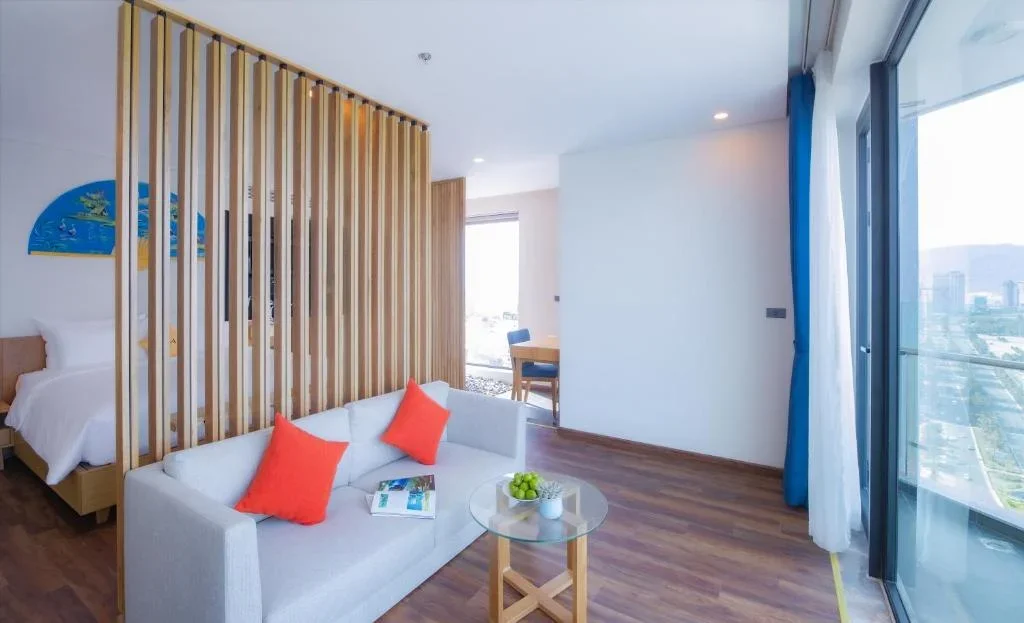 Khách sạn Sala Đà Nẵng Beach Hotel