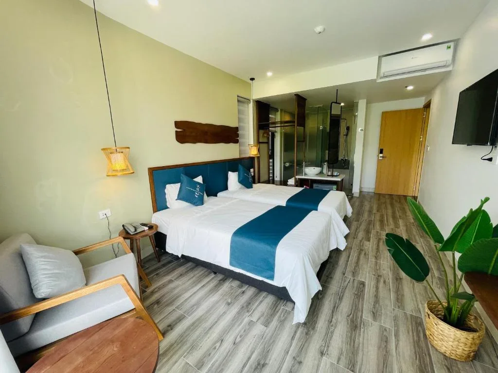 Khách sạn The Light Hotel Hạ Long