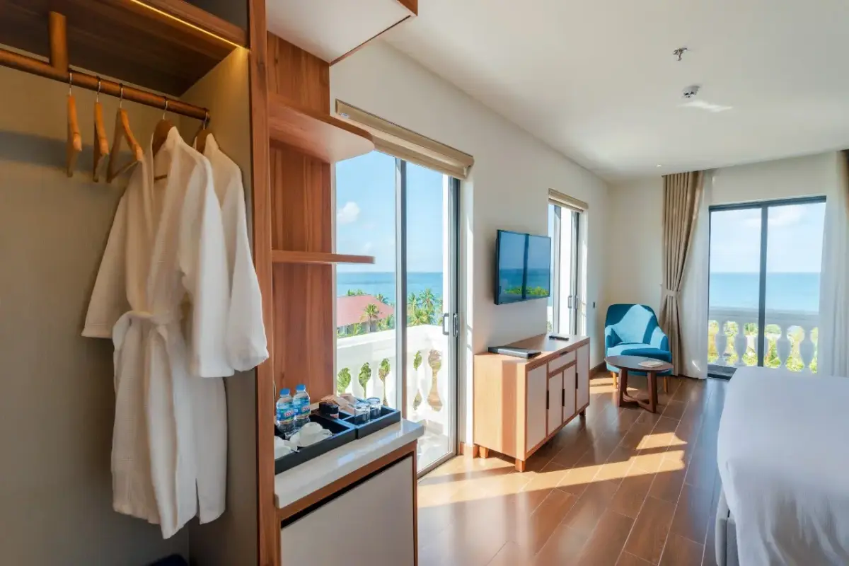 Khách sạn The Tahiti Beach Hotel & Resort Phú Quốc