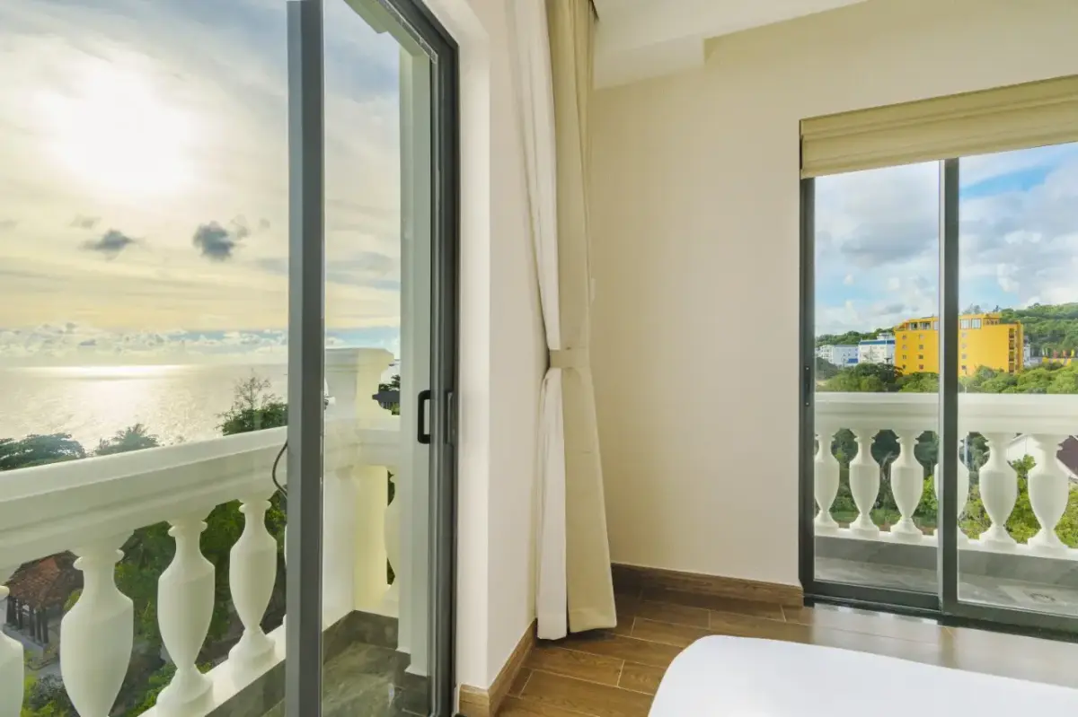 Khách sạn The Tahiti Beach Hotel & Resort Phú Quốc