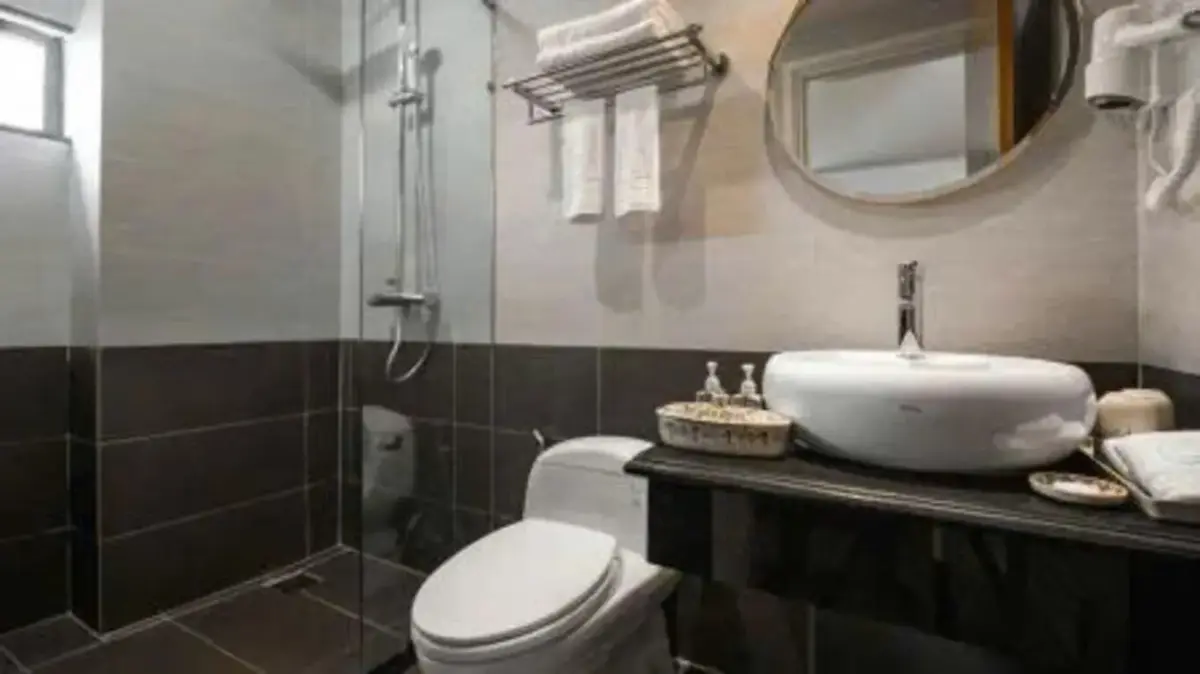 Khách sạn May De Ville Legend Hotel & Spa Hà Nội