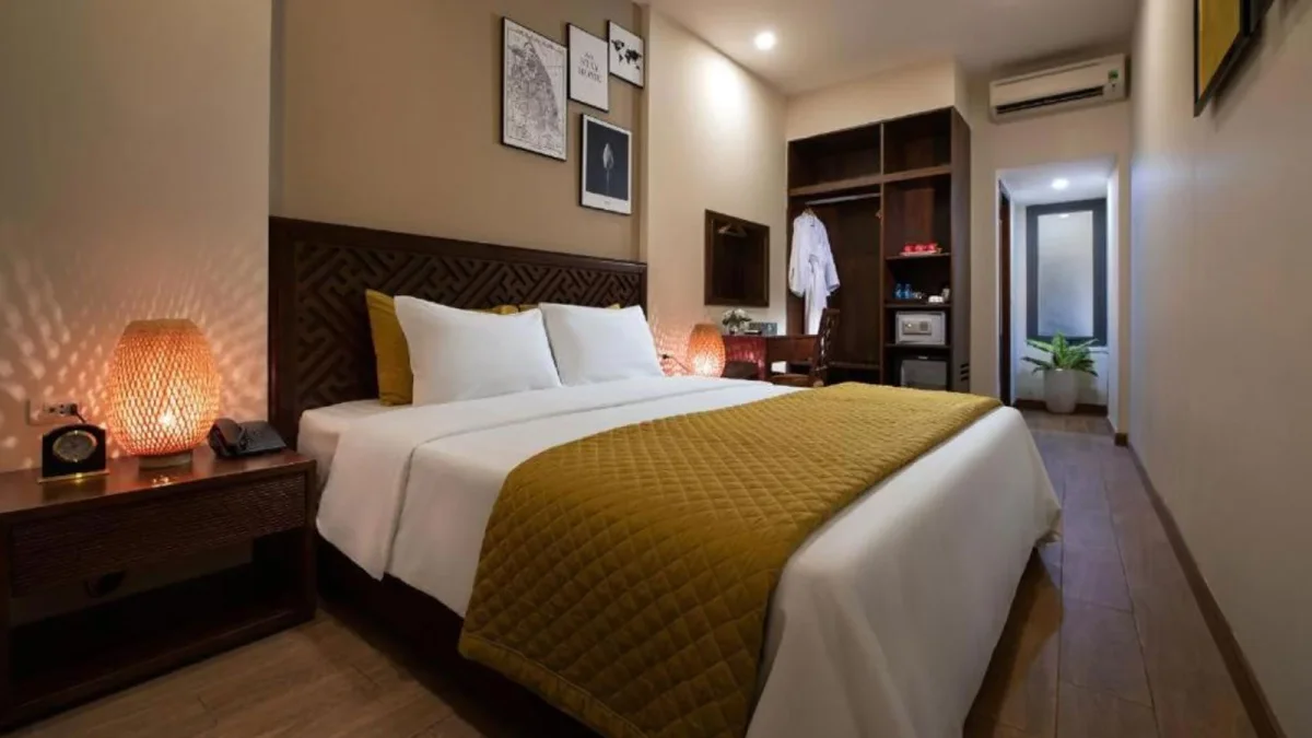 Khách sạn Hà Nội Lakeside Premium Hotel