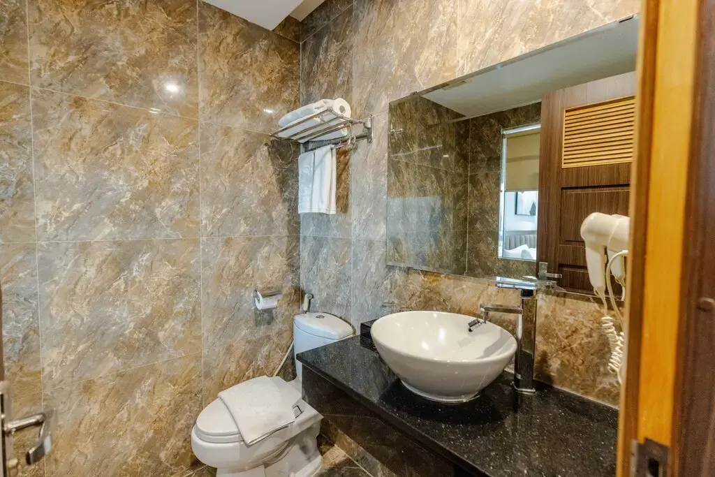 Khách sạn Sky Charm Hanoi Hotel and Spa Hà Nội