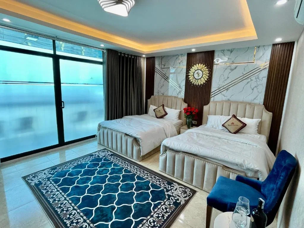 Khách sạn The Royal Hotel Hà Nội