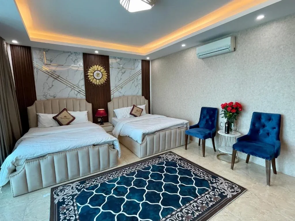 Khách sạn The Royal Hotel Hà Nội