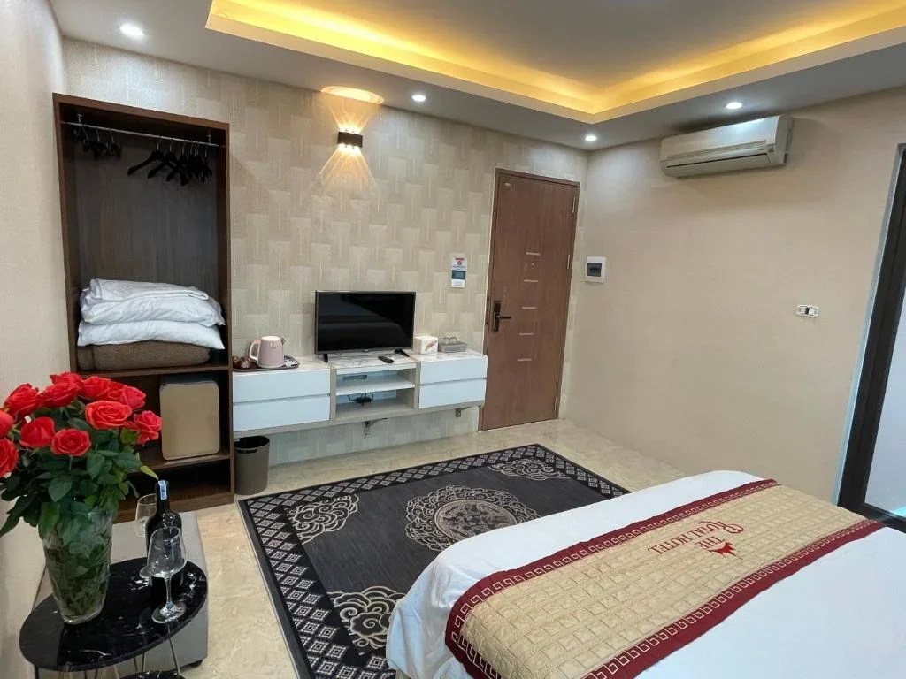Khách sạn The Royal Hotel Hà Nội
