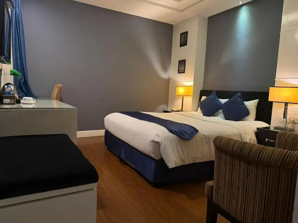 Khách sạn Victor Gallery Hotel & Spa Hà Nội