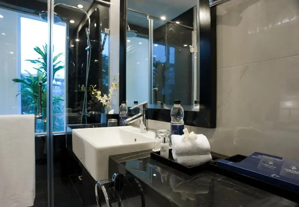 Khách sạn Victor Gallery Hotel & Spa Hà Nội