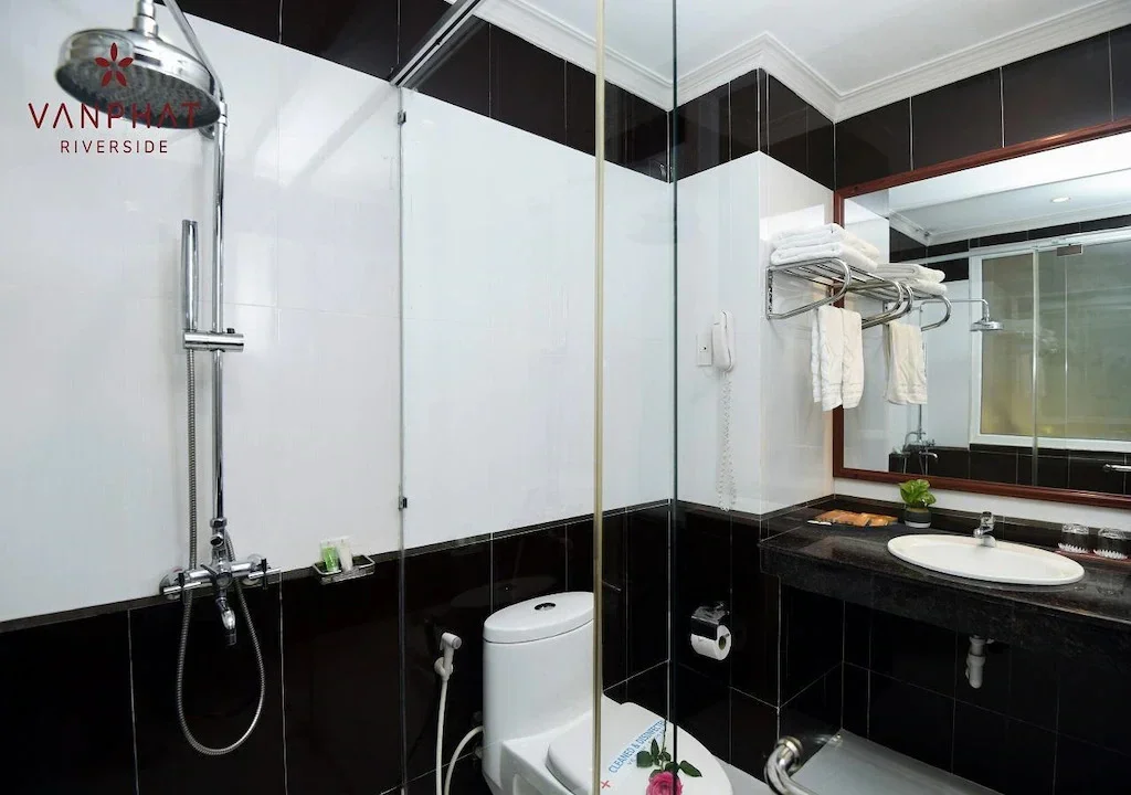 Khách sạn Vạn Phát Riverside Hotel Cần Thơ