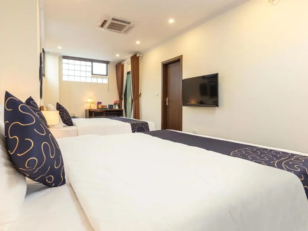 Khách sạn Sen Hidden Charm Hotel & Apartment Hà Nội