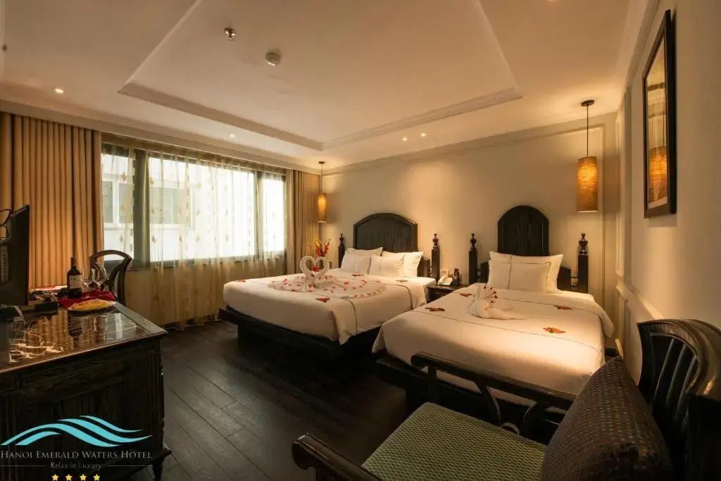 Khách sạn Hà Nội Emerald Waters Hotel & Spa