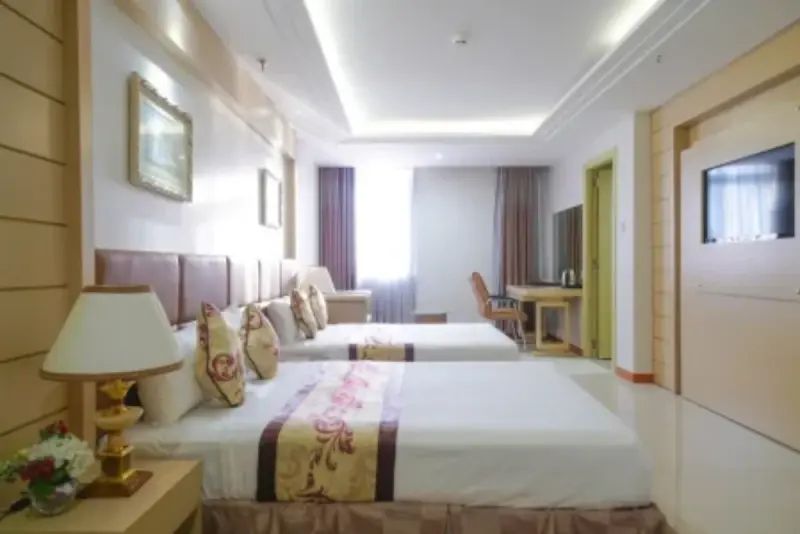 Khách sạn Holiday One Hotel Cần Thơ - Deluxe Connecting - Family