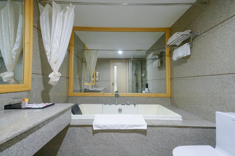 Khách sạn Holiday One Hotel Cần Thơ