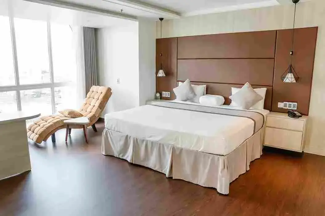Khách sạn Holiday One Hotel Cần Thơ