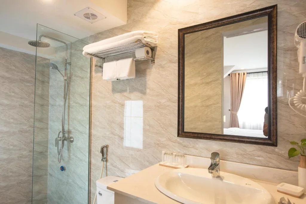Khách sạn Dinh Elegant Hà Nội Hotel