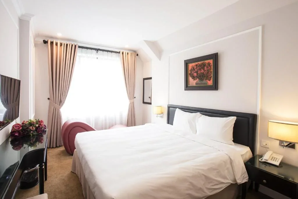Khách sạn Dinh Elegant Hà Nội Hotel