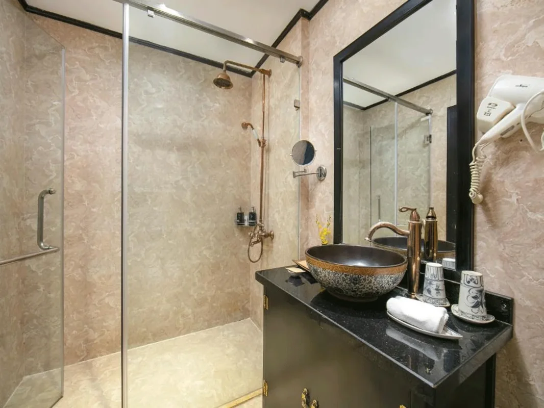 Khách sạn Lavender Central Hotel & Spa Hà Nội