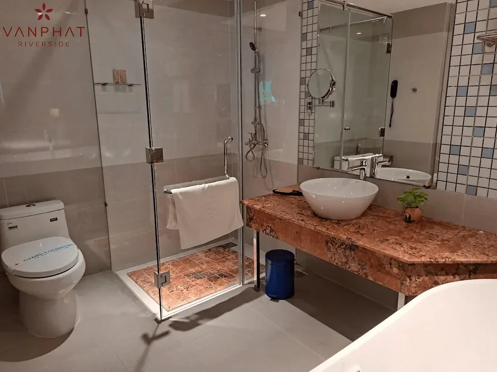 Khách sạn Vạn Phát Riverside Hotel Cần Thơ