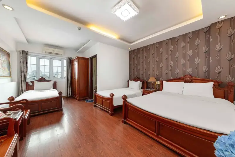 Khách sạn Phoenix Palace Hotel Hà Nội - Phòng 4 Giường