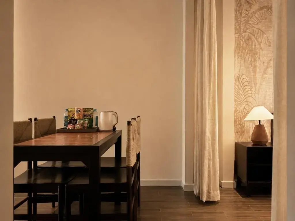 Khách sạn Amana Living - Nguyễn Cảnh Chân Hồ Chí Minh
