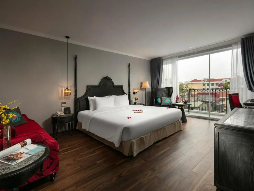 Khách sạn Shining Central Hotel & Spa Hà Nội