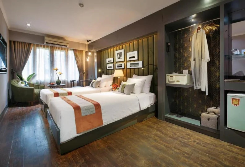 Khách sạn Hà Nội Center Silk Hotel And Travel - Comfort Triple Room